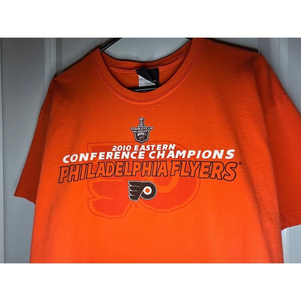 Vintage 2010 NHL Philadelphia‎ Flyers Eastern Conference Champions Graphic Shirt